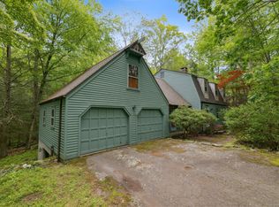 36 Valley Ridge Dr, Higganum, CT 06441