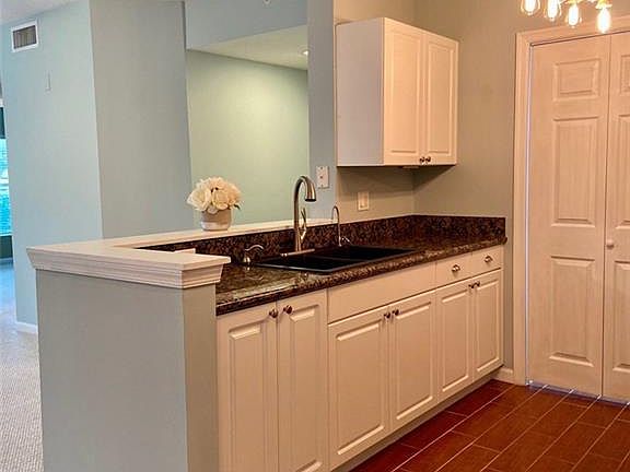 3rd image of 5080 Fairways Cir #106