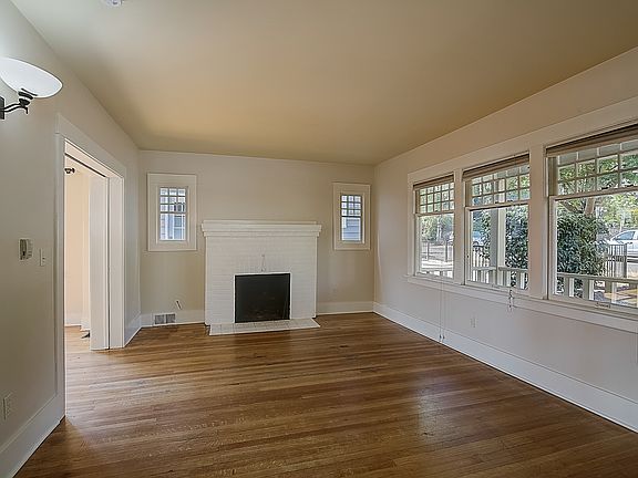 Living Rm
