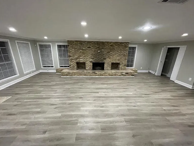 6865 Saint Francis Ave — Photo 4