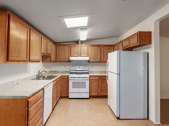 4th image of 5165 S Lostan Ave