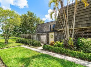 125 1st Ter, Palm Beach Gardens, FL 33418