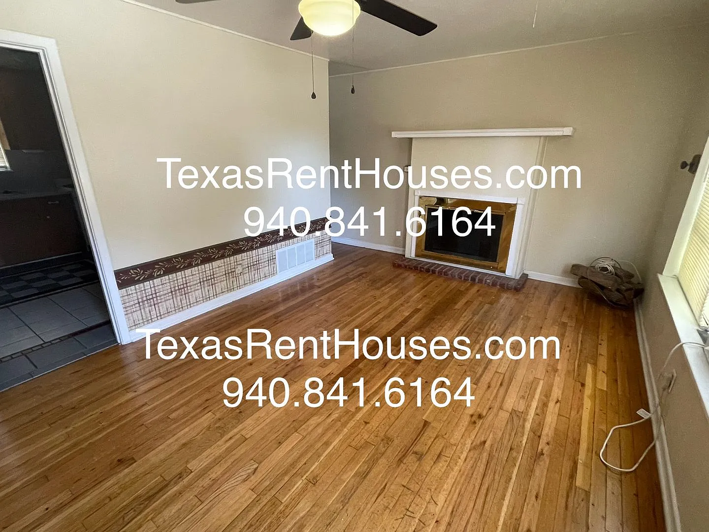 Adorable and Cozy Home in City View — Photo 2