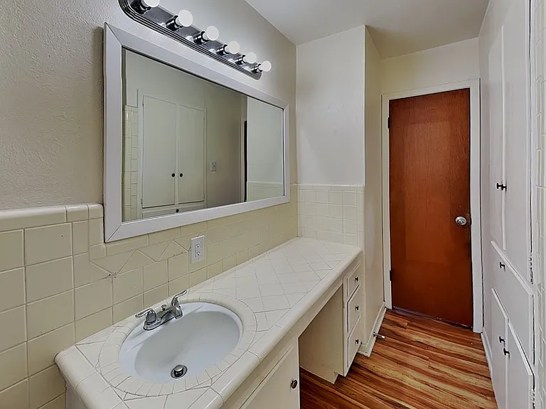 5311 Purington Ave — Photo 11