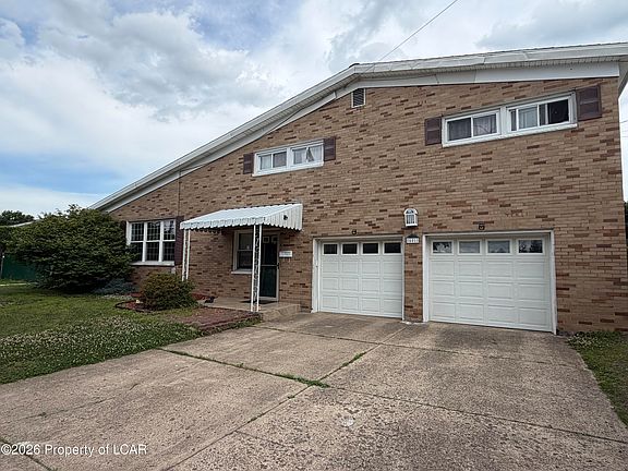 2nd image of 601 Sunset Dr