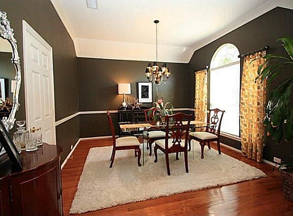 3rd image of 2918 Moss Creek Ct