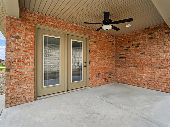 4th image of 731 W Bentley Cir