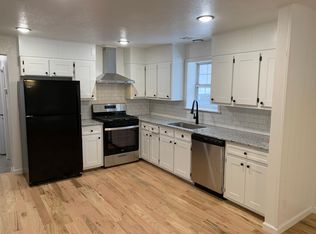 1233 S Duncan Ave, Fayetteville, AR 72701