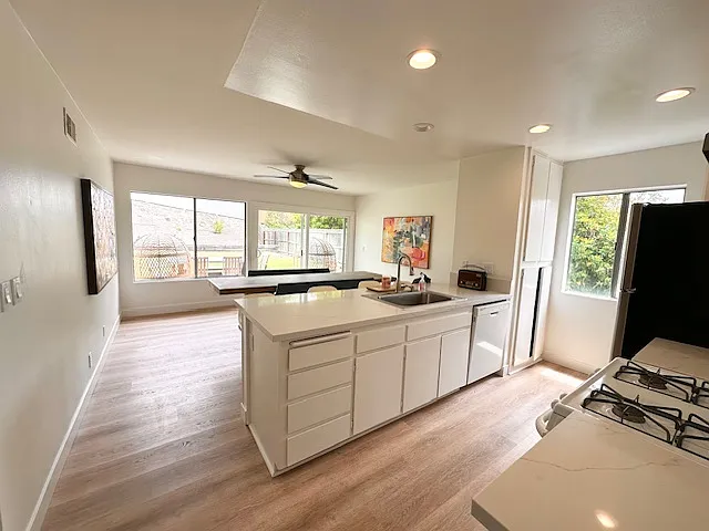 4 bed, 1462 sqft, $5,850 — Photo 4