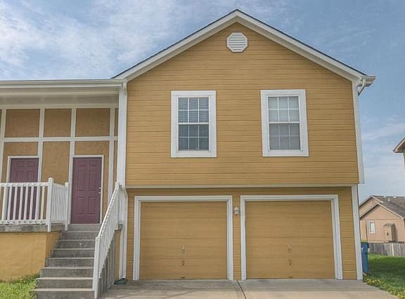 5th image of 927-29 Bunting Ln
