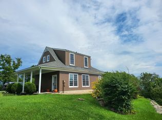 5301 McGraw Gap Rd, Hot Springs, VA 24445