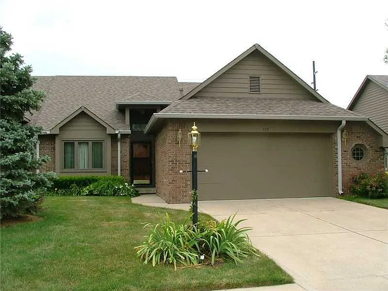 779 Cottage Ln photo 1