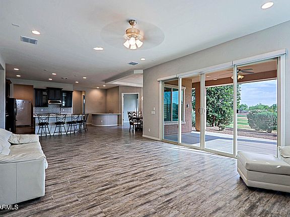 3rd image of 41623 W SPRINGTIME Road