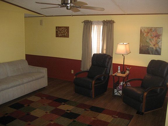 3rd image of 1806 Jefferson St #85
