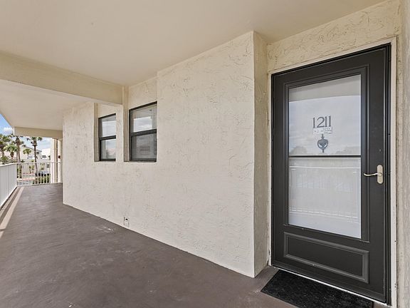 2nd image of 4670 A1a S Unit 1211