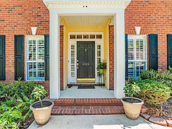 4th image of 6321 Charlestowne Dr