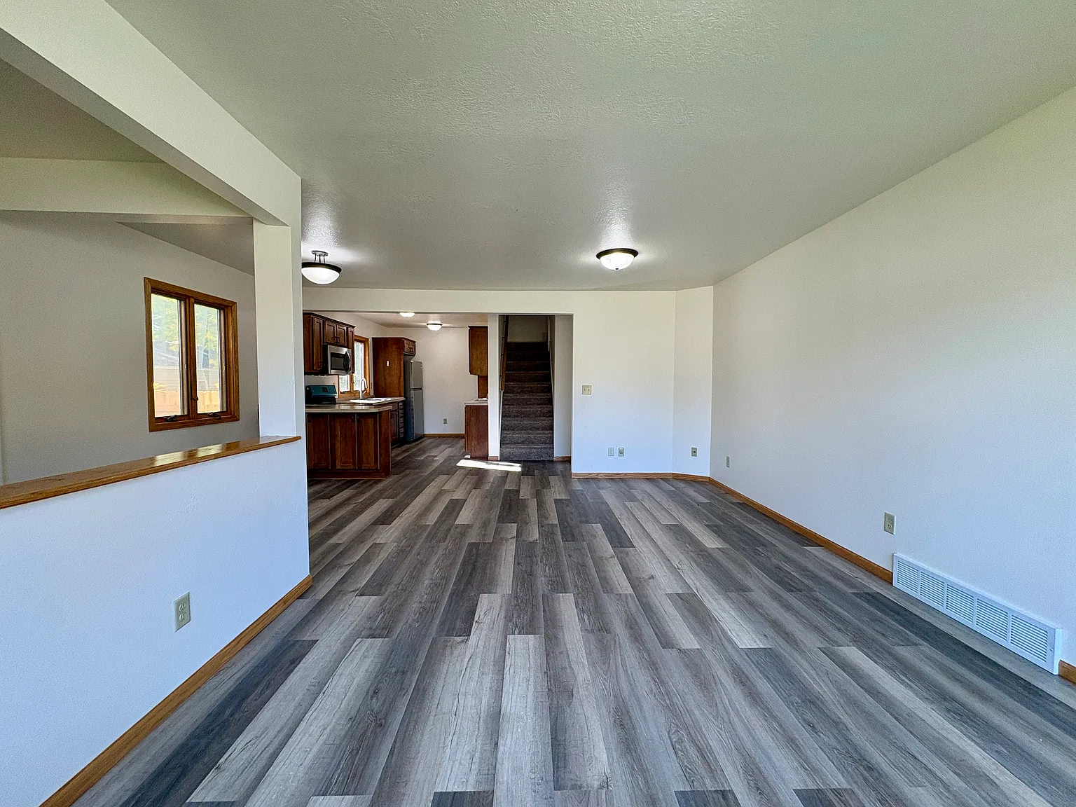 Mueller 715 — Photo 2