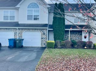 41 Thistledown St, Tinton Falls, NJ 07753