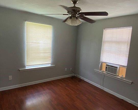 3rd image of 3204 Napoleon St