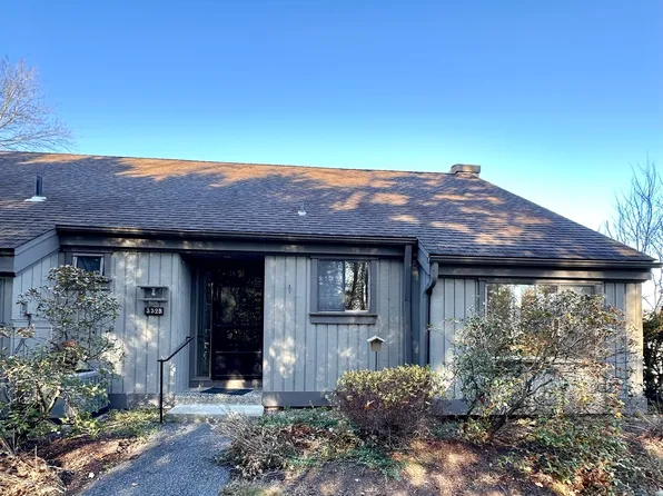 332 Heritage Village #B, Southbury, CT 06488