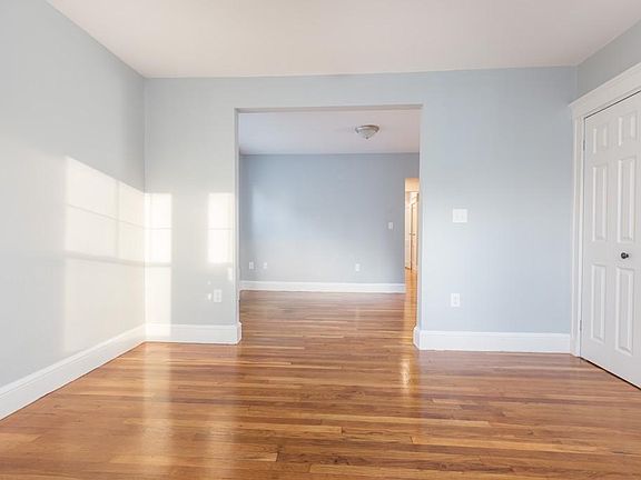 5th image of 182 Highland Ave #1