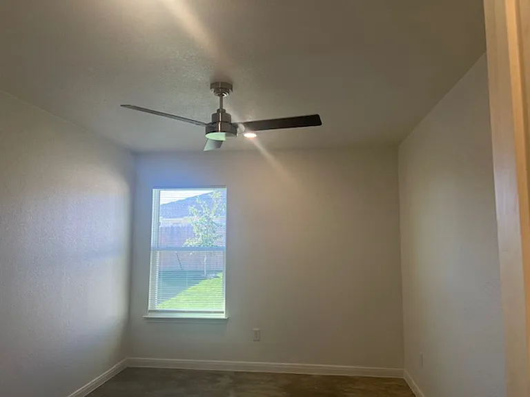 903 Cherry Laurel Ln — Photo 7