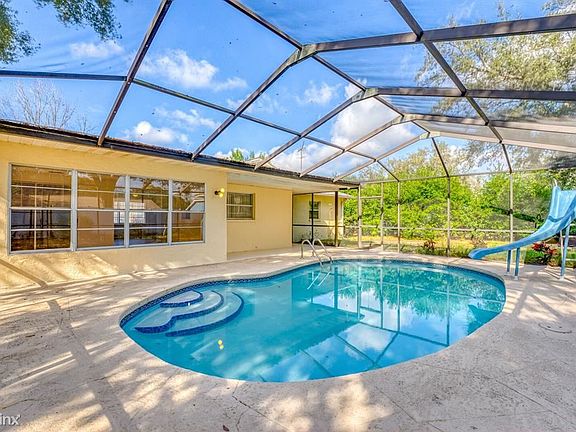 3rd image of 1190 Oldsmar Ave