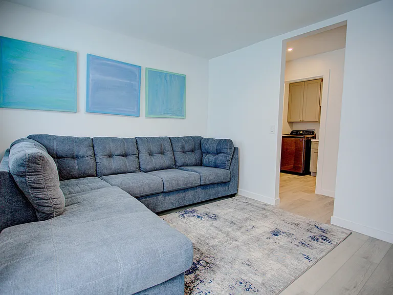 168 Manresa Rd — Photo 8