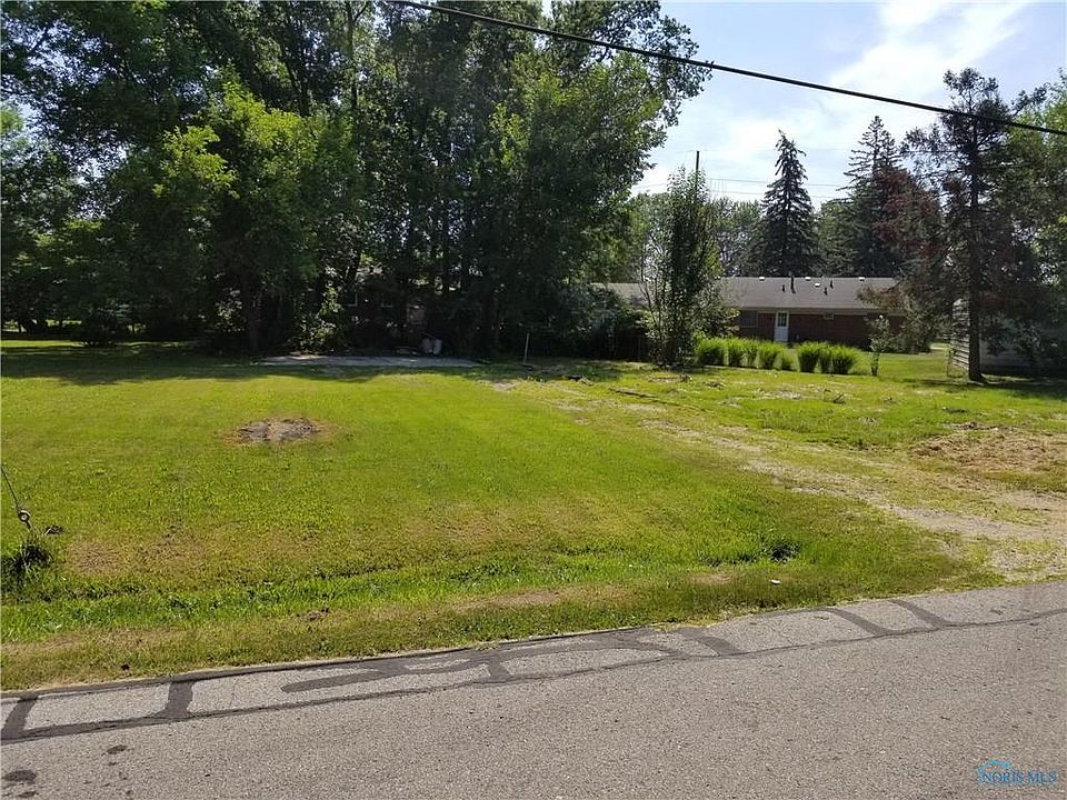 2nd image of 641 Favony Ave