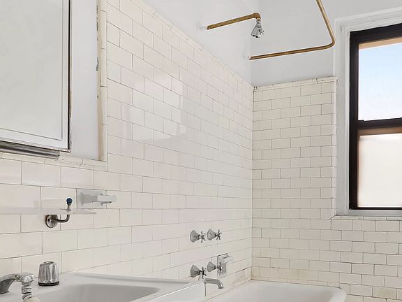 5th image of 215 W 92nd St APT 5G