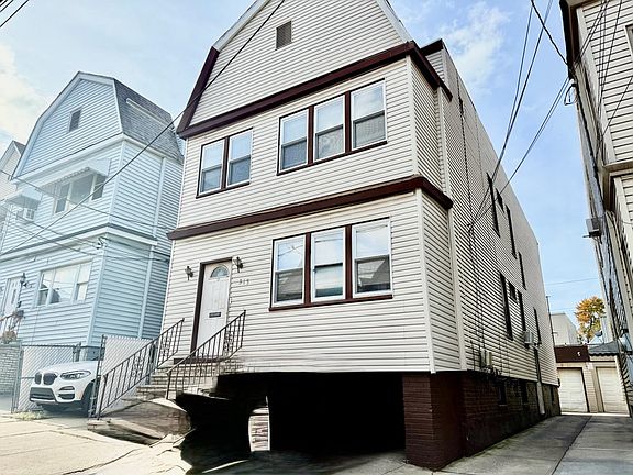 2nd image of 315 Armstrong Ave Floor 2