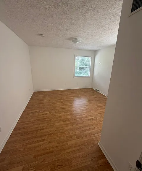 1542 Blossom St SE — Photo 10