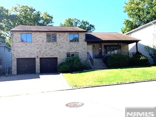 68 Irving Avenue, Englewood Cliffs, NJ 07632