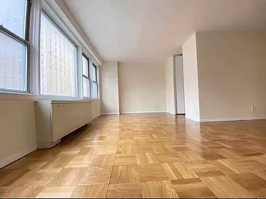 Rented by Bond New York | media 3