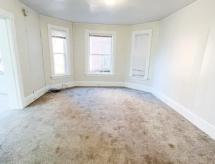 144 Pearl St #1 — Photo 8