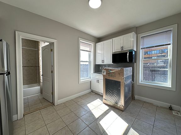 2nd image of 154 Summit Ave #8E