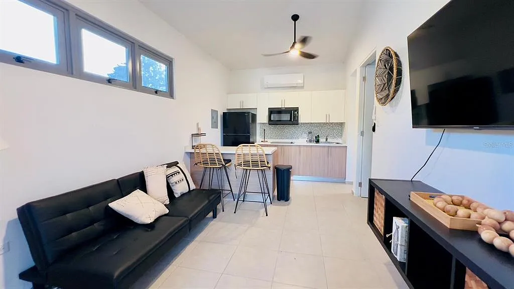 1 bed, 1.0 bath, 600 sqft, $1,800 — Photo 4