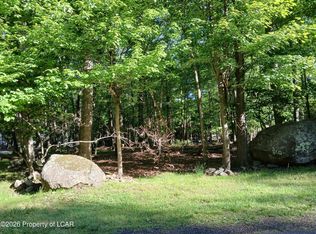 21 Shingle Mill Dr, Drums, PA 18222