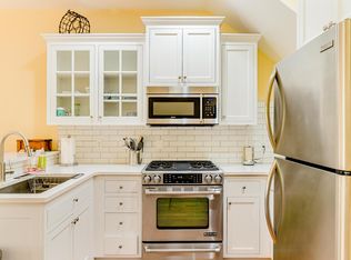 2565 NW Thurman St, Portland, OR