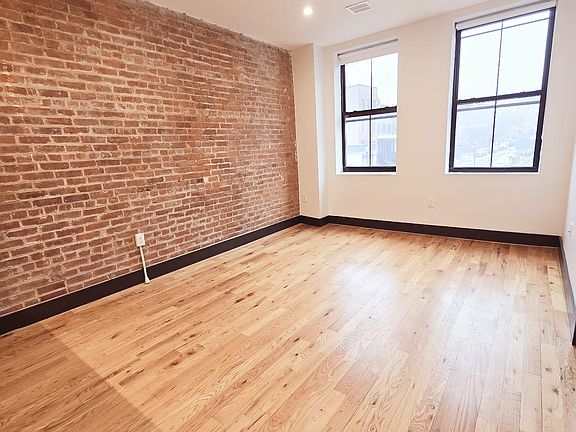 5th image of 568 Communipaw Ave #1B