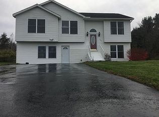 203 Tara Lee Dr, Apalachin, NY 13732