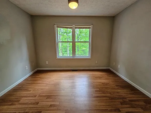 48 Rose Ct — Photo 24