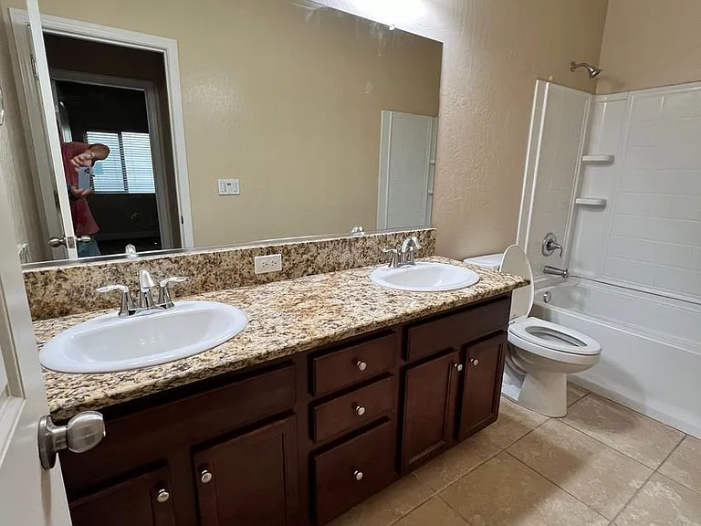 6187 E Pontiac Way — Photo 16