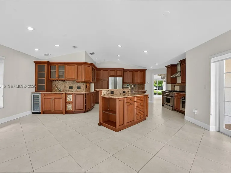8224 SW 178th Ter — Photo 16