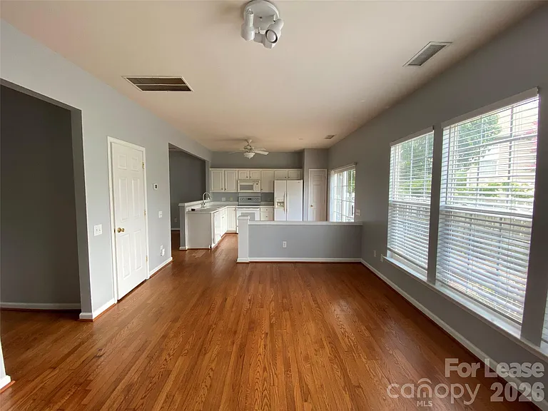 8807 Ormeau Dr — Photo 6
