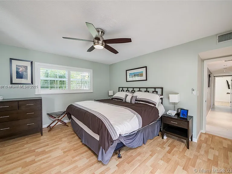 1309 Funston St — Photo 21