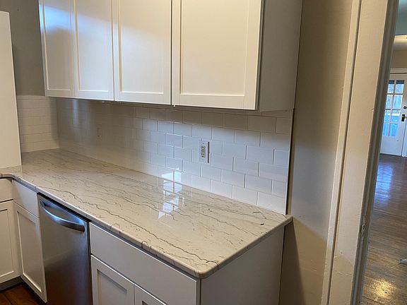 3rd image of 619 E 56th St