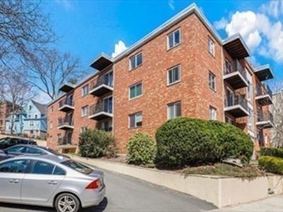 39 Englewood Ave APT 9, Brighton, MA, 02135