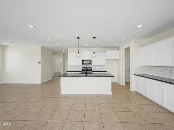 37154 N NAVARRA Road, San Tan Valley, AZ 85140