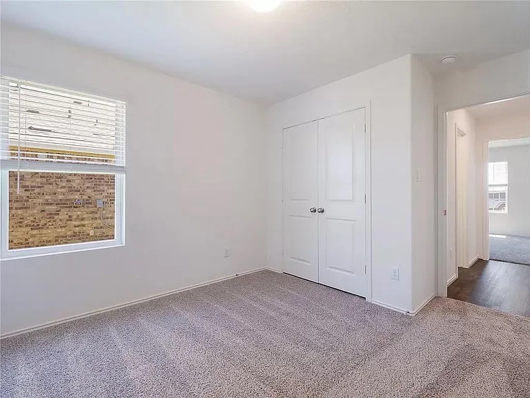 112 Concho Brook Bnd — Photo 6